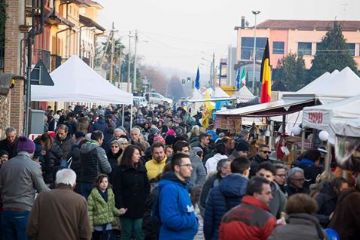 APERTE LE ISCRIZIONI PER IL MERCATINO DI NATALE